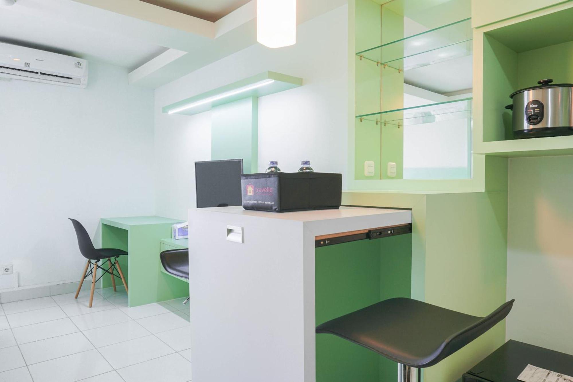 Apartment Cozy At Amethyst By Travelio Jakarta